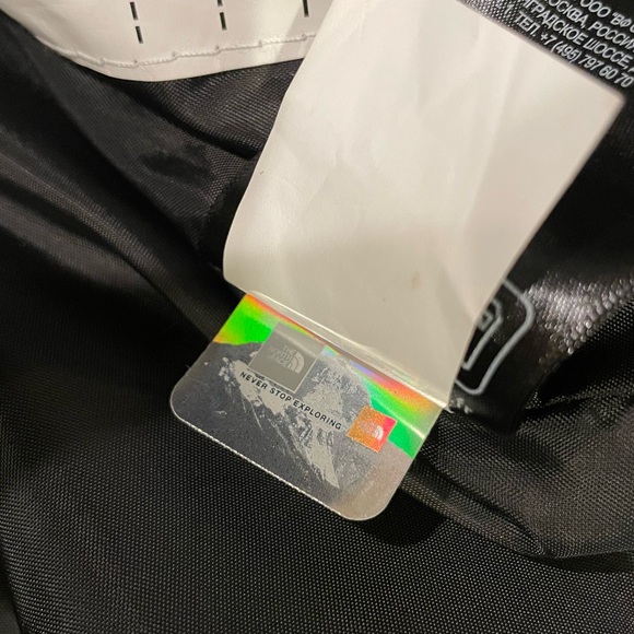 The North Face Boys’ Vortex TriClimate Black Jacket - Picture 10 of 11